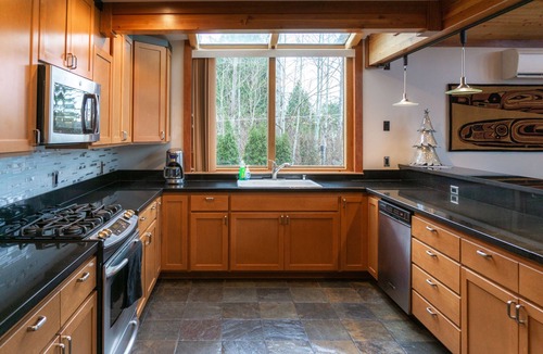 Blaine Ski Chalet | Perfect place to view the expansive Drayton Harbor