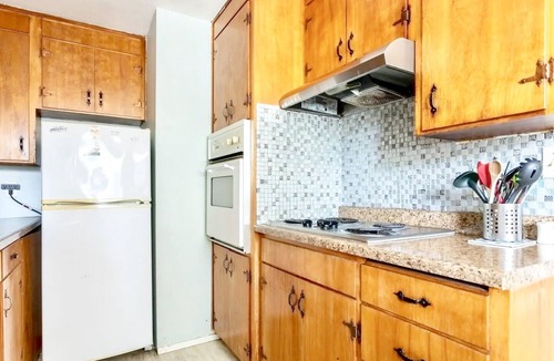 Lakewood Apartment | Perfect Tacoma Getaway Near Beaches & Downtown!