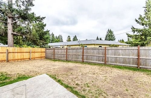 Lakewood Apartment | Perfect Tacoma Getaway Near Beaches & Downtown!