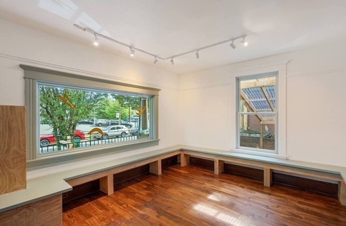 Kerns House | Perfectly Portland Getaway: Captain Sharpe's Room at Hi Buddy PDX