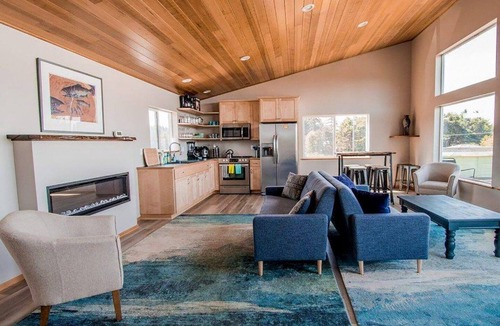 Waldport House | Perpetua