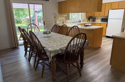 Rexburg House | Pet-Friendly 2BR Near BYU-I with Fenced Yard
