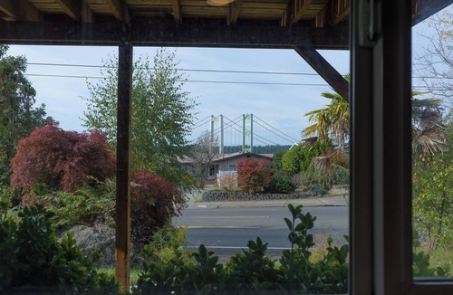 West End Apartment | Pet Friendly Apartment with views!