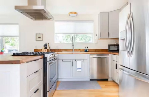 Depot Bench House | Pet-Friendly Boise Stay, Fenced Yard, Comfortable & Convenient