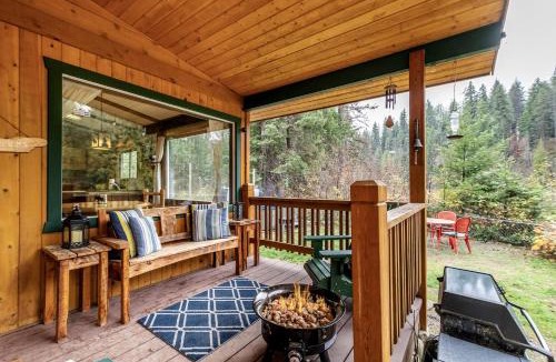 Leavenworth House | Pet-Friendly Cabin Wonderful for a Romantic Getaway in Leavenworth, Washington