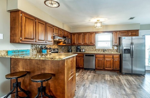 Silver Cay Cottage | Pet-Friendly Cottage with Private Beach Access & Pier in Dauphin Island, Alabama