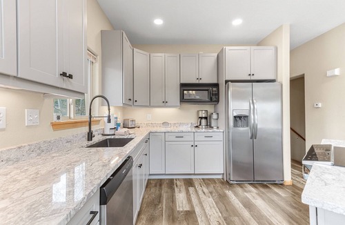 Wildernest House | Pet Friendly! Easy Access to Trails and Skiing, Private Indoor Hot Tub!
