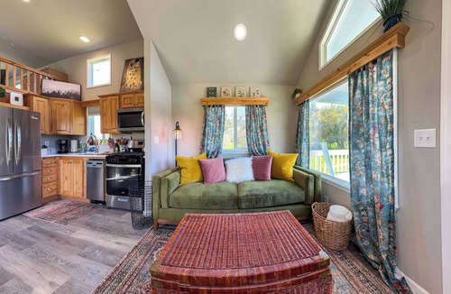 Sequim House | Pet Friendly, Loft, Firepit, Mountain View