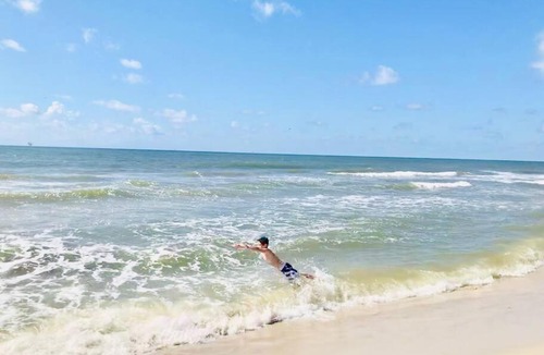Dauphin Island House | Pet Friendly Tranquil Cottage with Fire-Pit & Hot Tub Minutes to BEACHES