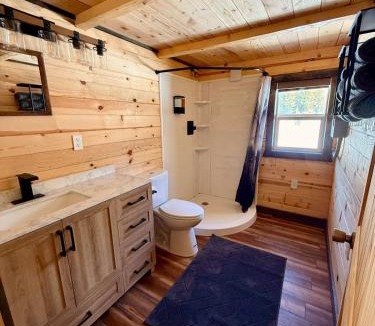 Cooke City-Silver Gate House | Pilot Peak Cabin