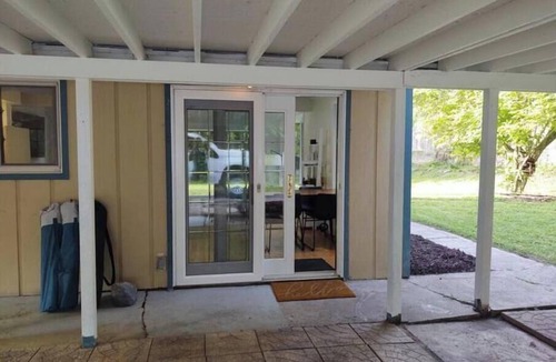 East Lansing House | Pine Creek Cottage Retreat