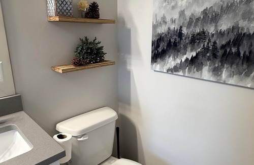 Richfield Apartment | Pine Peak Suite - Castle Rock Condos
