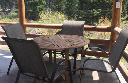 Salt Lake Mountain Resorts Cabin | PINE TREE CABIN