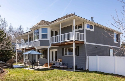North Salt Lake House | Ping pong, Arcade, Private yard w/Mountain view!