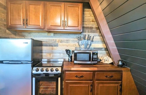 Ocean Shores Villa | Pirate 2-story Villa Near Beach