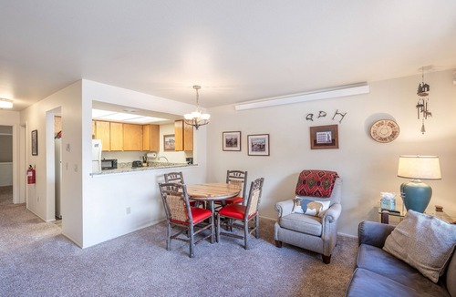 Jackson House | Pitchfork 539: Town of Jackson- Large Condo- Walk to Town Square