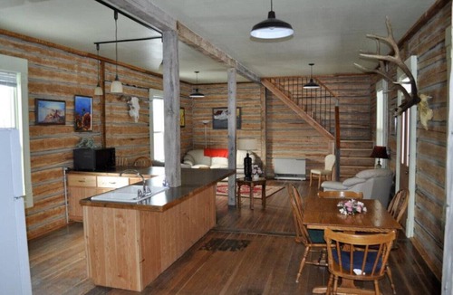 Pray House | Placer Cabin in Yellowstone City Guest Ranch