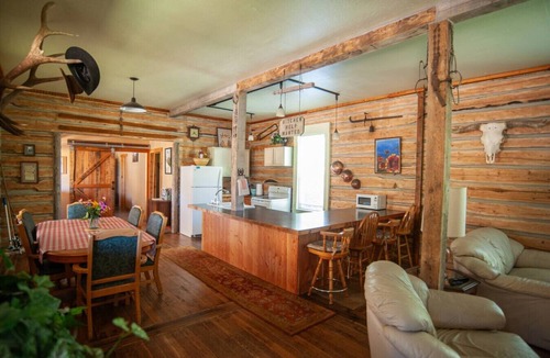 Pray House | Placer Cabin in Yellowstone City Guest Ranch