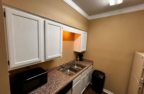 Millington Hotel | Plantation Oaks Suites & Inn Millington