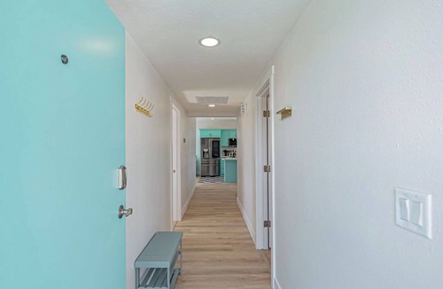 Pocatello Apartment | Pocatello: Retro 2 bed 2 bath upstairs