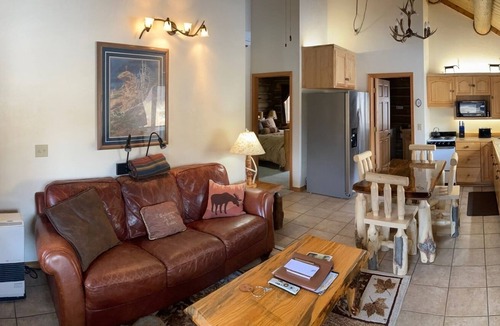 Darby Cabin | Ponderosa Cabin at Rye Creek Lodge