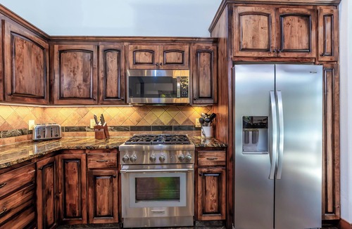 Three Rivers House | PONY47 - Stunning River Front Home, Community Pool