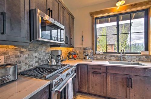 Ronald House | Pool Access: Cle Elum Mtn-View Cabin w/Game Room