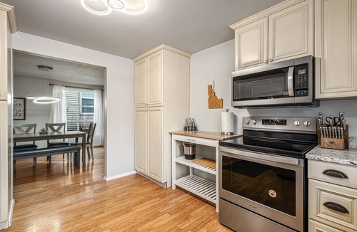 Coeur d'Alene House | Pool, close to Downtown CDA & Attractions. Perfect home for a Family Vacation