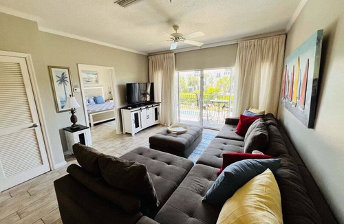Frangista Beach Condo | ☀️Pools-Walk2Beach-Sweet Retreat☀️