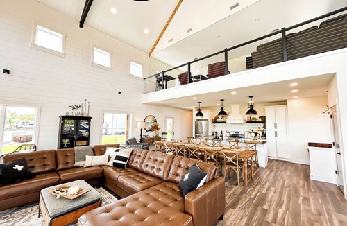Sperry House | Porches & Pines Barndominium - A Country Retreat Among the Christmas Trees