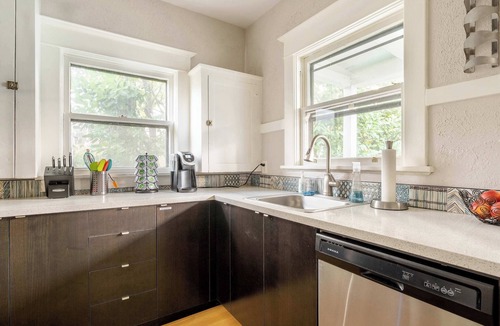 Belmont Apartment | Portland Classic - Parks, Eateries & Local Shops