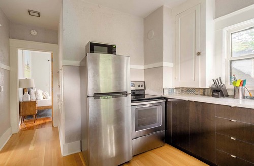 Belmont Apartment | Portland Classic - Parks, Eateries & Local Shops