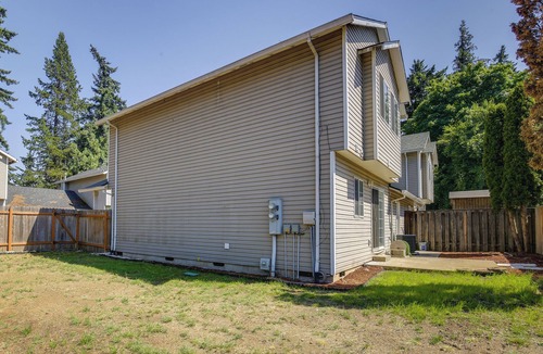 Gresham House | Portland Vacation Rental w/Fireplace - Near Parks