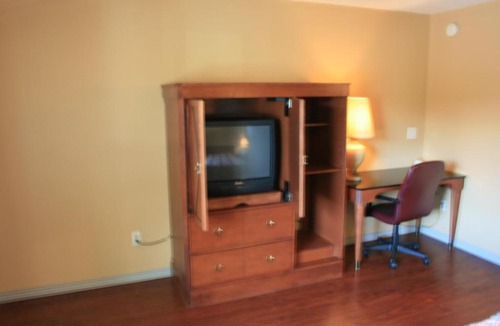 Madison South Hotel | Portland Value Inn & Suites