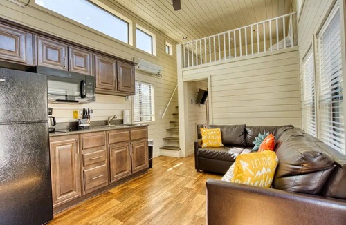 Camp Verde Hotel | Premium Cabin Sleeps 8 (2 Bedroom w/loft and sofa sleeper) at Riverfront Resort