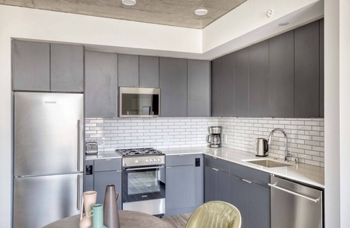 South Lake Union Apartment | Premium South Lake Union 1BR w/W/D & Roof, nr Lake Union, by Blueground