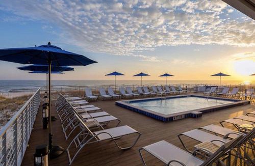 Ono Island Villa | Pretty townhome with pools & hot tub - less than half-mile to beach