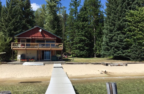 Priest River House | Priest Lake BEACHFRONT w 2 slip Dock