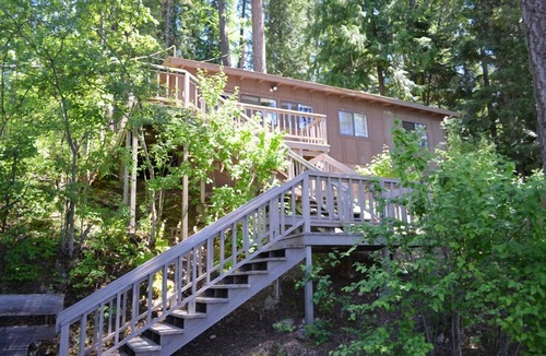 Coolin Cabin | Priest Lake Waterfront with Incredible View!