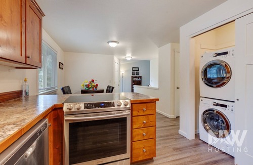 Coeur d'Alene House | Prime Location! 5 Blocks to Sherman Ave, 2 Blocks to McEuen Park