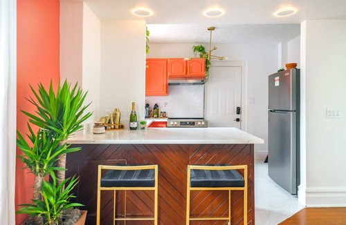 Short North House | Prime Location Top Rated Clean Parking Free