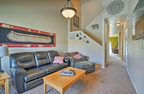 Donnelly House | Prime Snowy Retreat Mins to Tamarack & McCall!