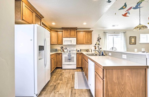Southwest Ada County Alliance House | Prismatic Boise Retreat w/Fenced Backyard!