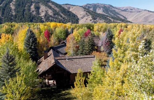 Sun Valley House | Private 2-Br Gimlet Home with Mountain View’s and River Access