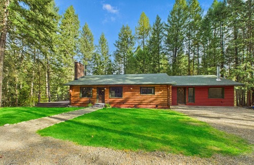 Stevens County Cabin | Private 4-bed Cabin & Creek in Colville