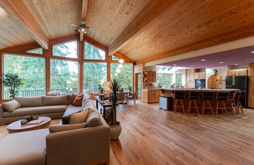 Port Angeles House | Private 5-Acre Retreat · Hot Tub · Sauna · Sleeps 16