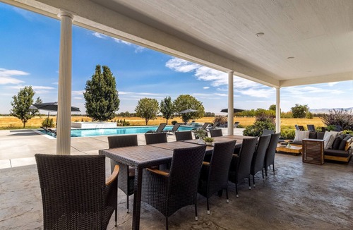 Walla Walla House | Private 6BR Resort Estate with Pool and Cinema
