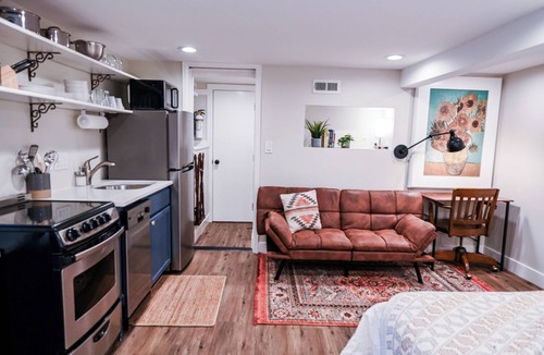 Washington Park West Apartment | Private Basement Studio Near Wash Park