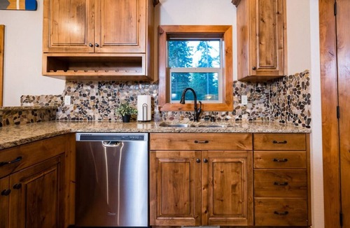 Tamarack Resort Cabin | Private Cabin at the Foot of West Mountain- Hot Tub