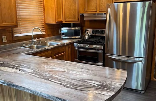 Coal Valley Cabin | Private Cabin Retreat with Hot Tub, Fire Pit & Gas Log Fireplace
